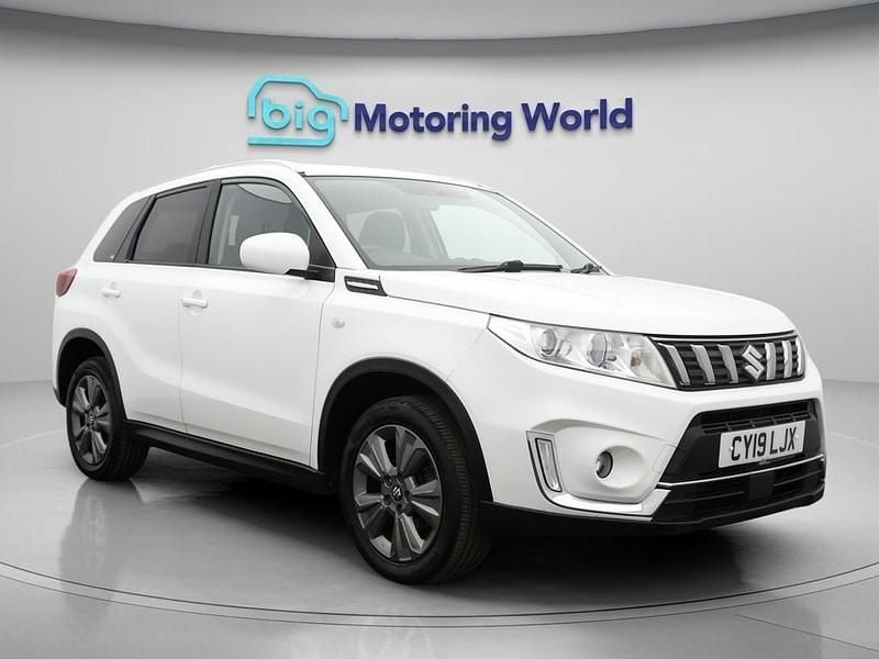 White Used 2019 Suzuki Vitara SZ-T SUV | £9,900 (Good price) - Image 1/4