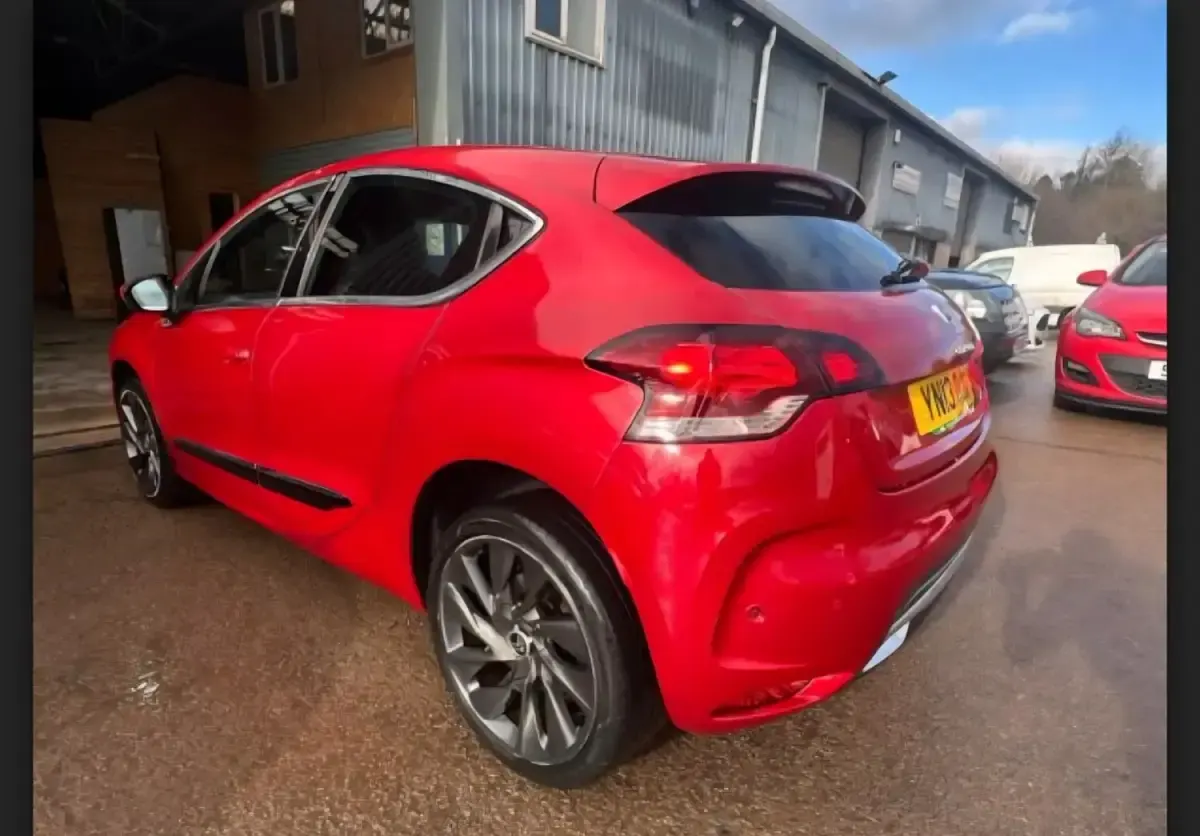 Usado Citroën DS4 160 CV (117 kW) 2013 Rojo Utilitario