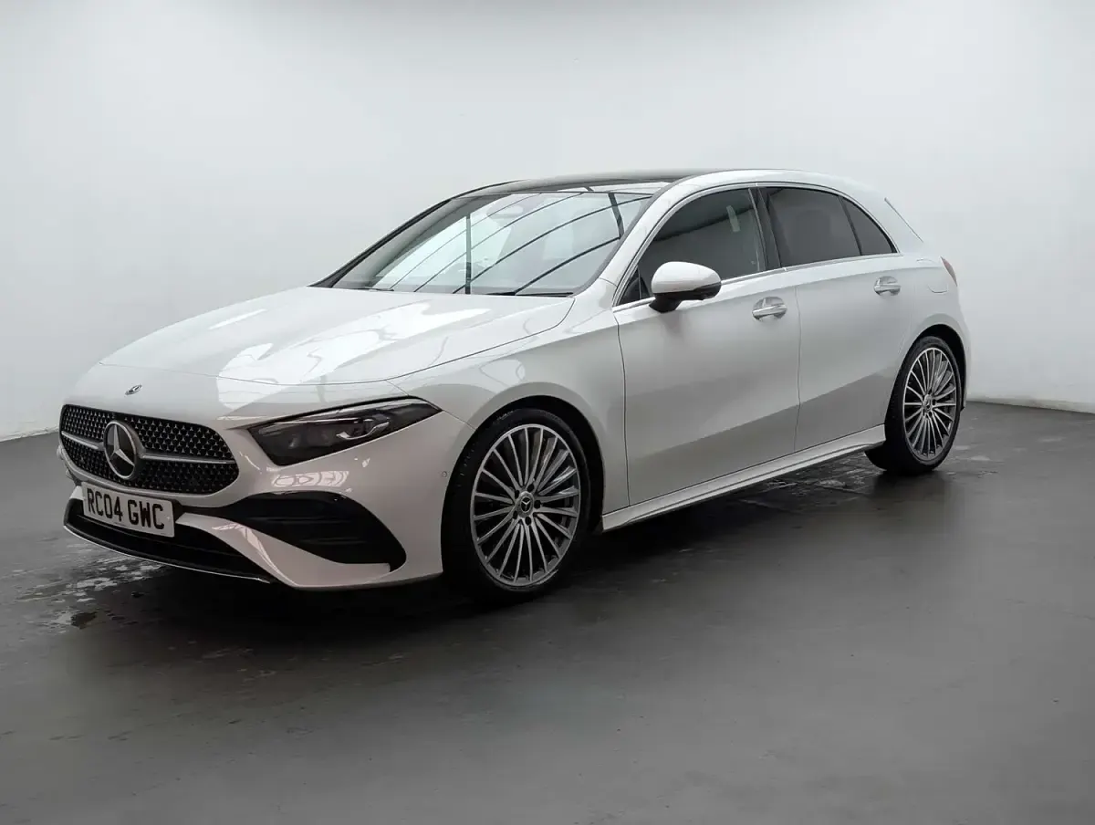 Used Mercedes A180 AMG Line Premium Plus 136 HP (100 kW) 2024 White Hatchback