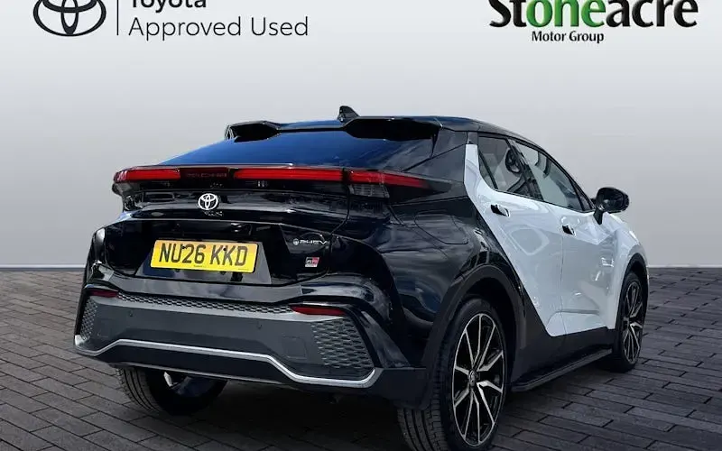 Used Toyota C-HR Sport 223 HP (164 kW) 2026 White SUV
