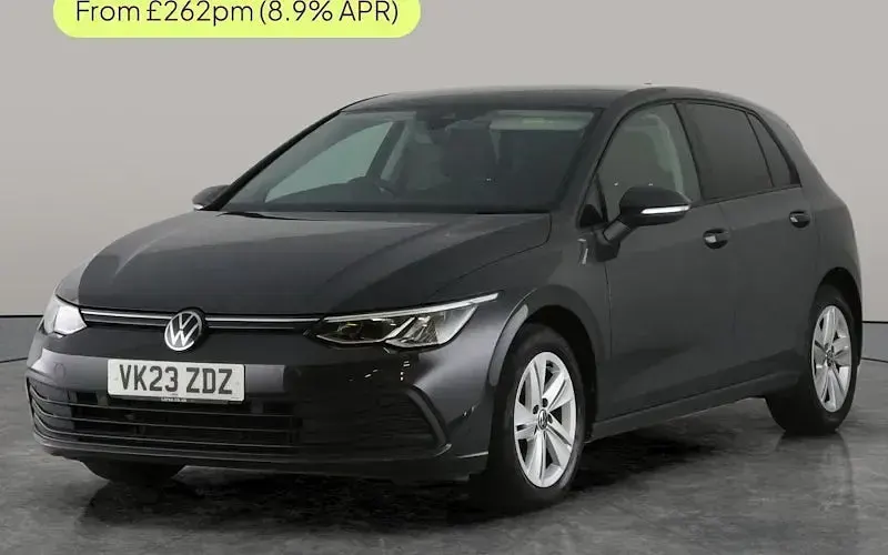 Used VW Golf VIII Life 150 HP (110 kW) 2023 Hatchback