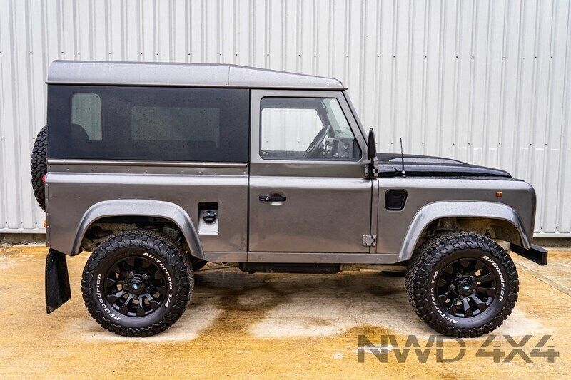 Used Land Rover Defender 120 HP (88 kW) 2004 Blue SUV