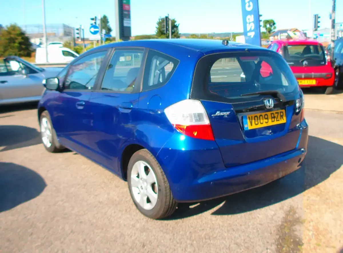 Used Honda Jazz ES 100 HP (73 kW) 2009 Blue Hatchback