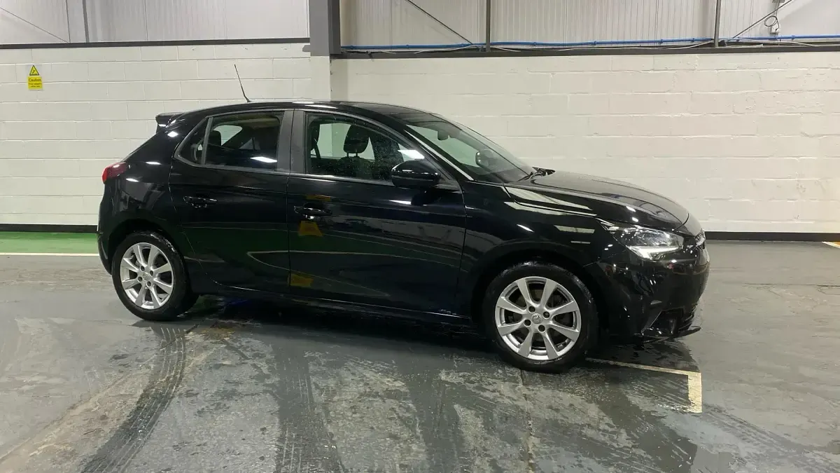 Used Vauxhall Corsa Design Edition 100 HP (73 kW) 2023 Black Hatchback
