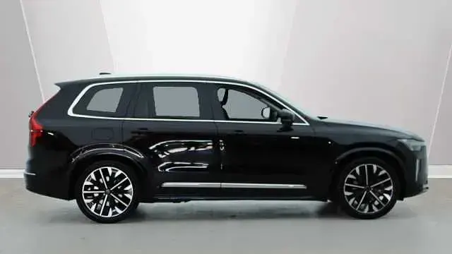 Usado Volvo XC90 Ultra 250 HP (183 kW) 2025 SUV