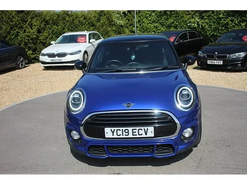 Used Mini Cooper Hatch 2019 Starlight blue Hatchback