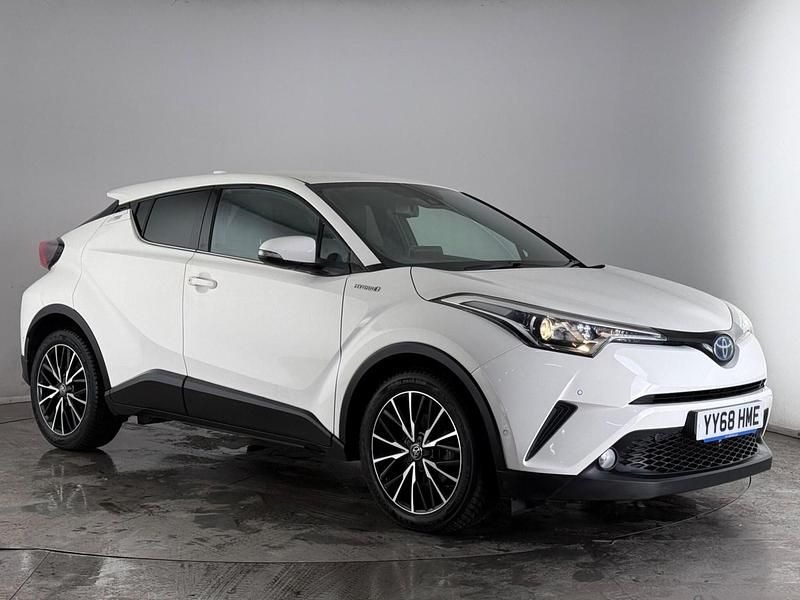Used Toyota C-HR 122 HP (89 kW) 2018 White SUV