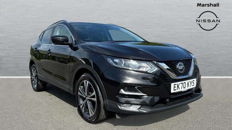 Black Used 2020 Nissan Qashqai N-Connecta SUV | £14,188 (Fair price) - Image 1/4