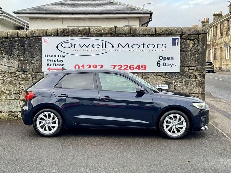 Used Audi A1 Sportback Sport 116 HP (85 kW) 2019 Blue Hatchback
