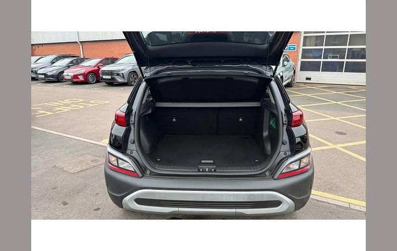 Used Hyundai Kona SE 141 HP (103 kW) 2022 Black SUV