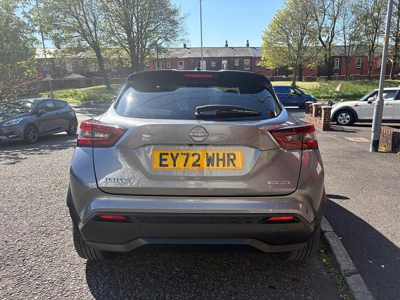 Usado Nissan Juke N-Connecta 143 HP (105 kW) 2023 Cinzento SUV