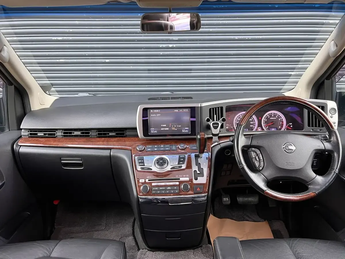 Used Nissan Elgrand 2019 Black MPV