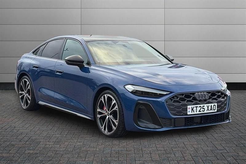 Used Audi A5 Advanced 367 HP (269 kW) 2025 Ascari blue Estate