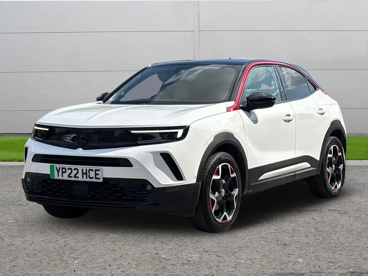 Used Vauxhall Mokka SRi 98 kW (134 HP) 2022 White SUV