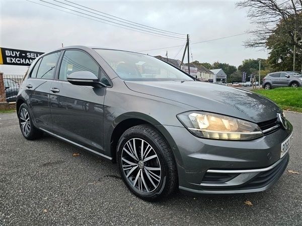 Grey Used 2018 VW Golf VII SE Hatchback | £8,700 (Fair price) - Image 1/1