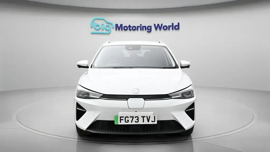 Begagnad MG MG5 EV Trophy 114 kW (156 HK) 2024 Vit Kombi