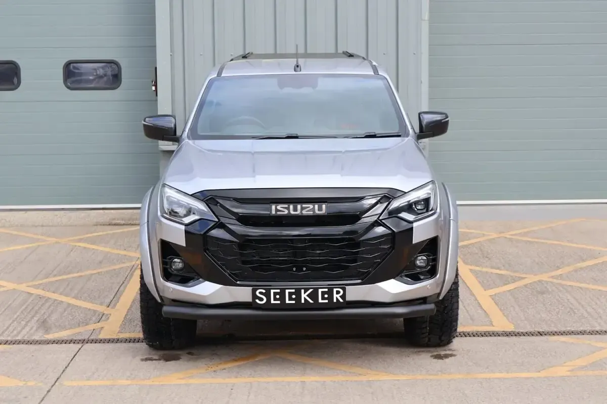 New Isuzu D-Max 2026 Silver Pickup