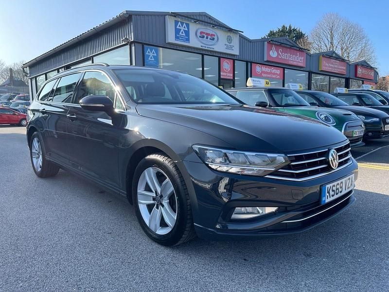 Used VW Passat SE 150 HP (110 kW) 2020 Grey Estate