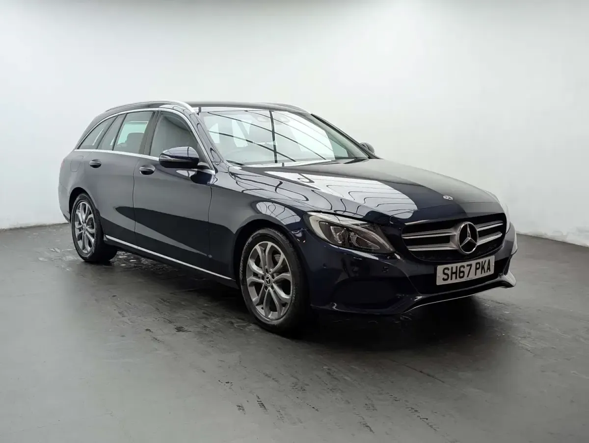 Usado Mercedes C220 2017 Azul Carrinha