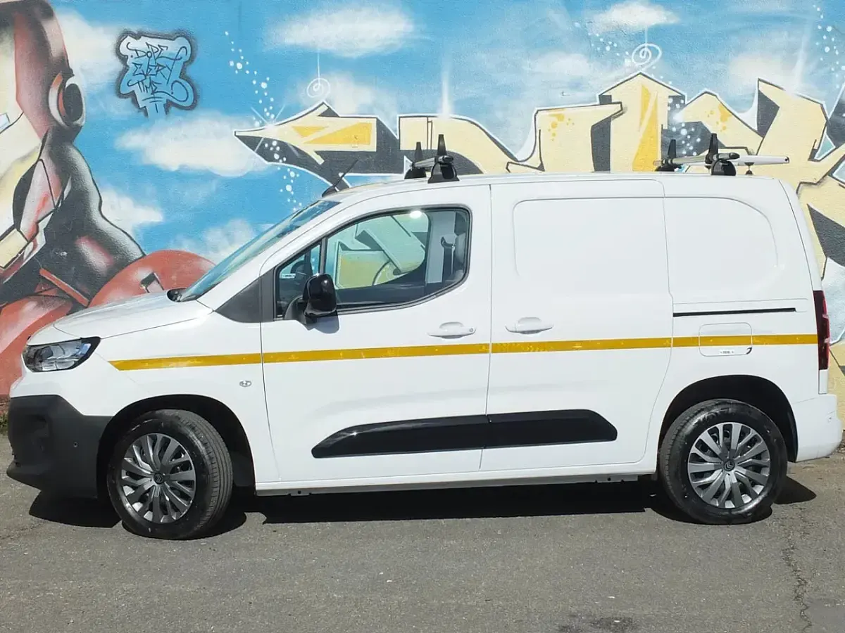 Used Citroën e-Berlingo 100 HP (73 kW) 2024 White Van