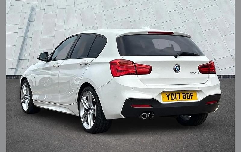 Used BMW 120 M Sport 187 HP (137 kW) 2017 White Hatchback