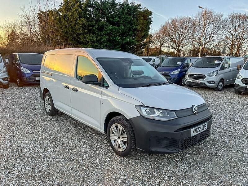 Used VW Caddy Maxi 102 HP (75 kW) 2022 White MPV