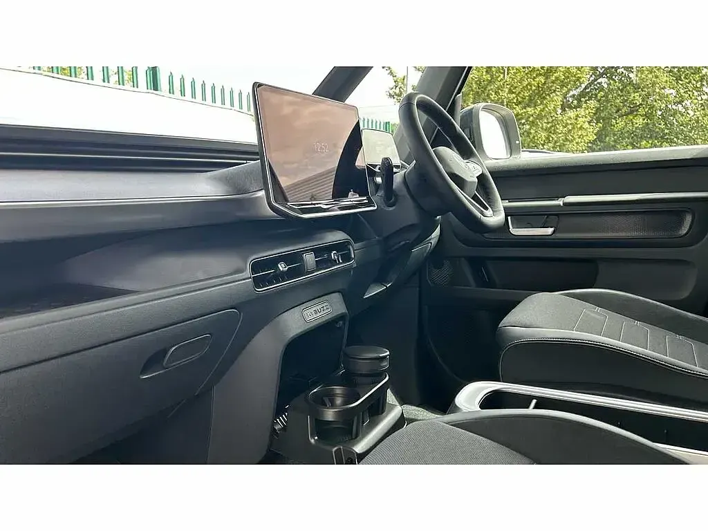 New VW ID. Buzz Pro 210 kW (286 HP) 2026 Candy white MPV