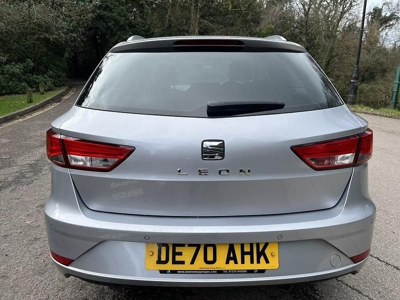 Used Seat Leon SE Dynamic 2020 Silver Estate