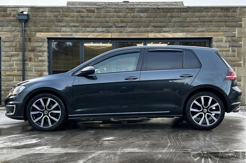 Used VW Golf VII GTE 204 HP (150 kW) 2015 Grey Hatchback