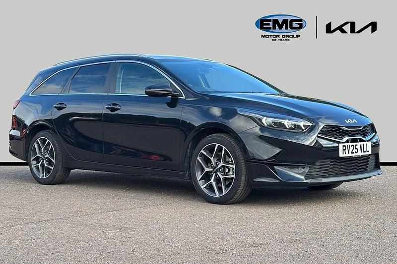 Phantom black Used 2025 Kia Ceed Sportswagon 2 Estate | £21,095 (Expensive) - Image 1/3