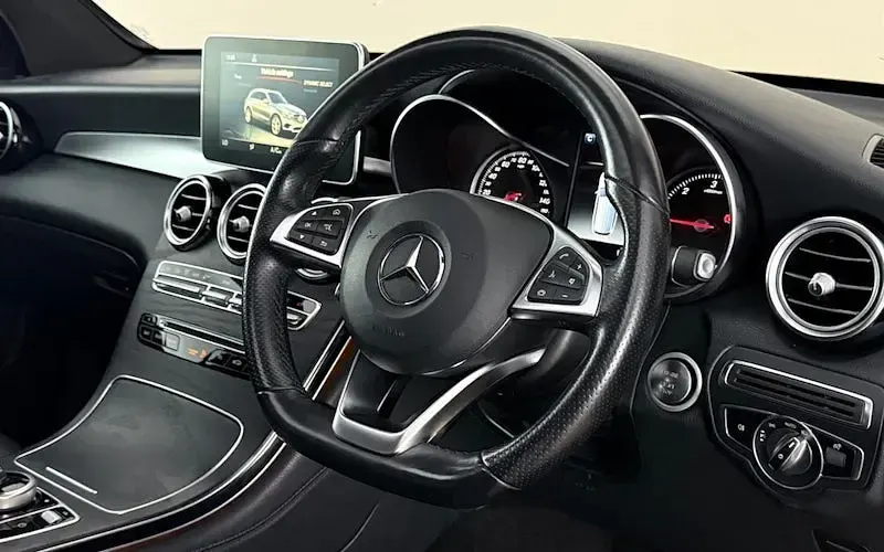 Used Mercedes GLC220 AMG 170 HP (125 kW) 2019 Blue SUV