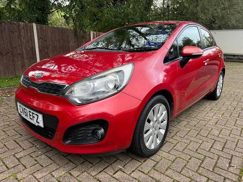 Red Used 2011 Kia Rio 2 Hatchback | £3,995 (Fair price) - Image 1/4