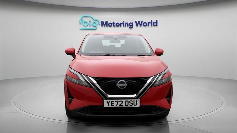 Used Nissan Qashqai Acenta Premium 158 HP (116 kW) 2022 Red SUV