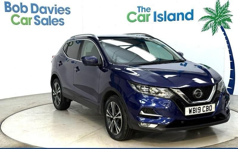 Used 2020 Nissan Qashqai N-Connecta SUV | £12,800 (Good price) - Image 1/4