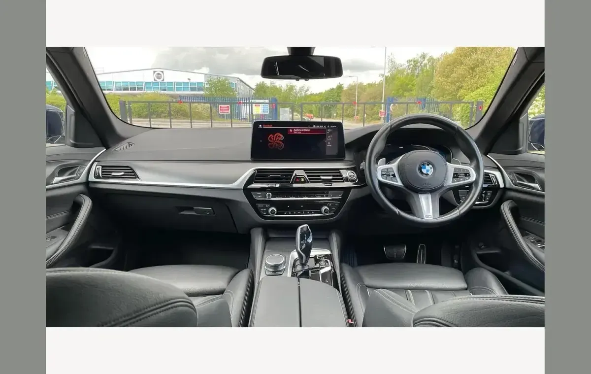 Used BMW 520 M Sport 187 HP (137 kW) 2023 Blue Estate