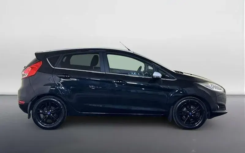 Used Ford Fiesta Zetec 101 HP (74 kW) 2017 Black Hatchback