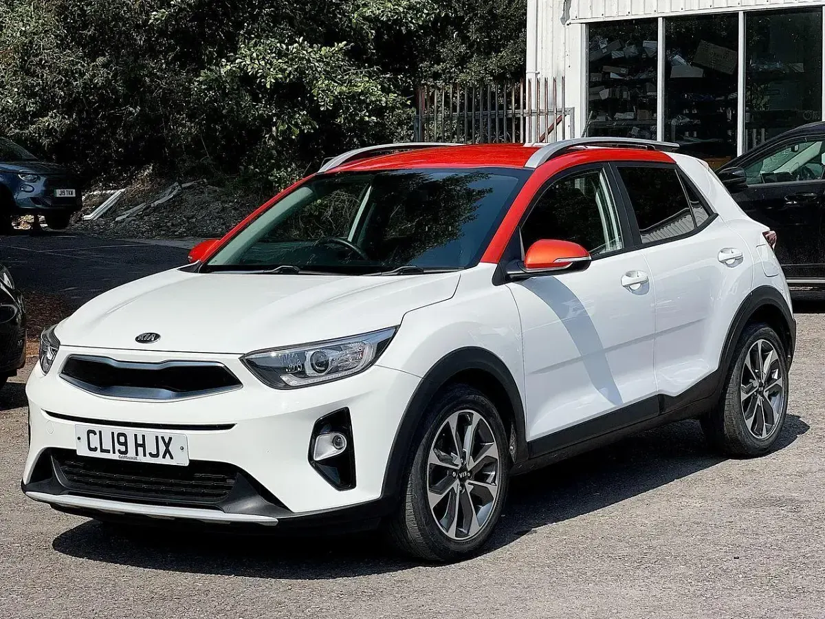 Used Kia Stonic 118 HP (86 kW) 2019 White SUV