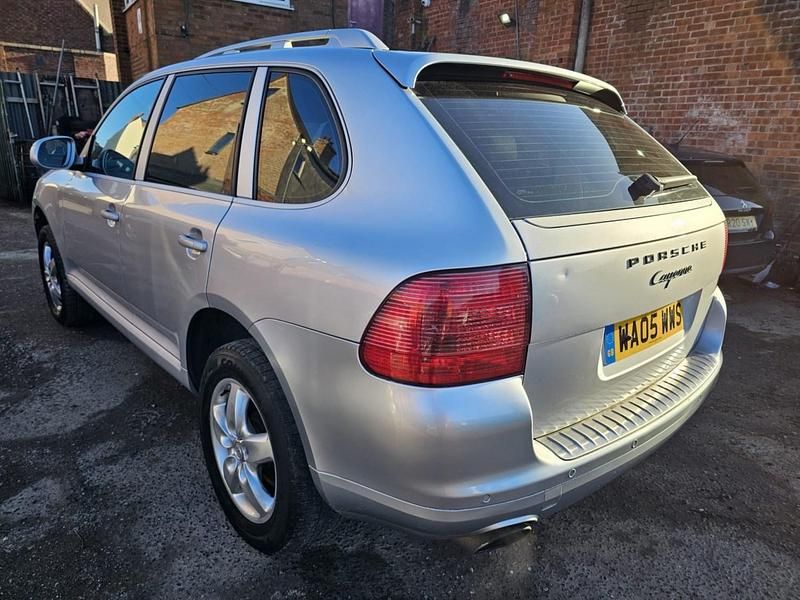 Begagnad Porsche Cayenne 2005 Silver SUV
