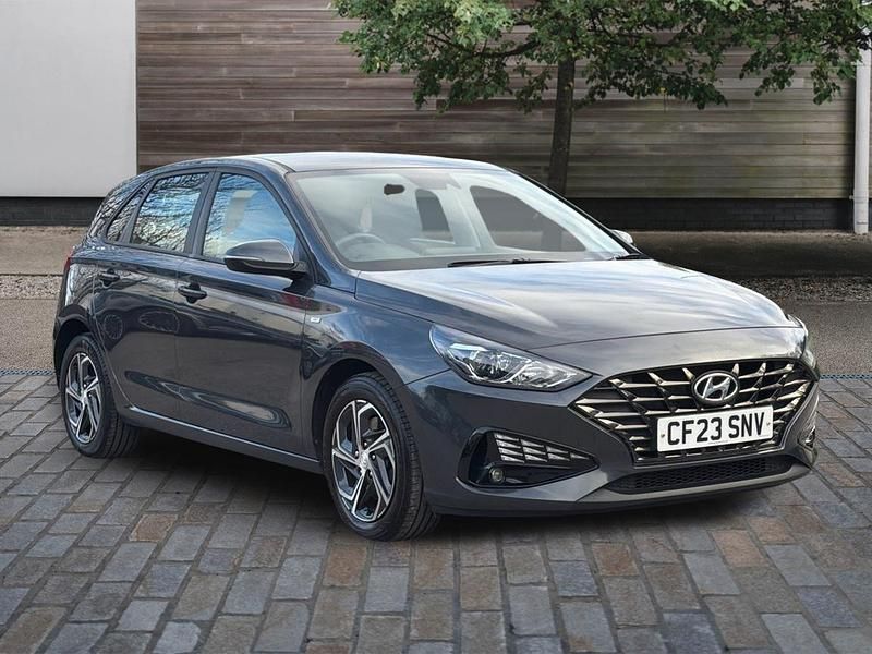 Used Hyundai i30 SE 120 HP (88 kW) 2023 Grey Hatchback