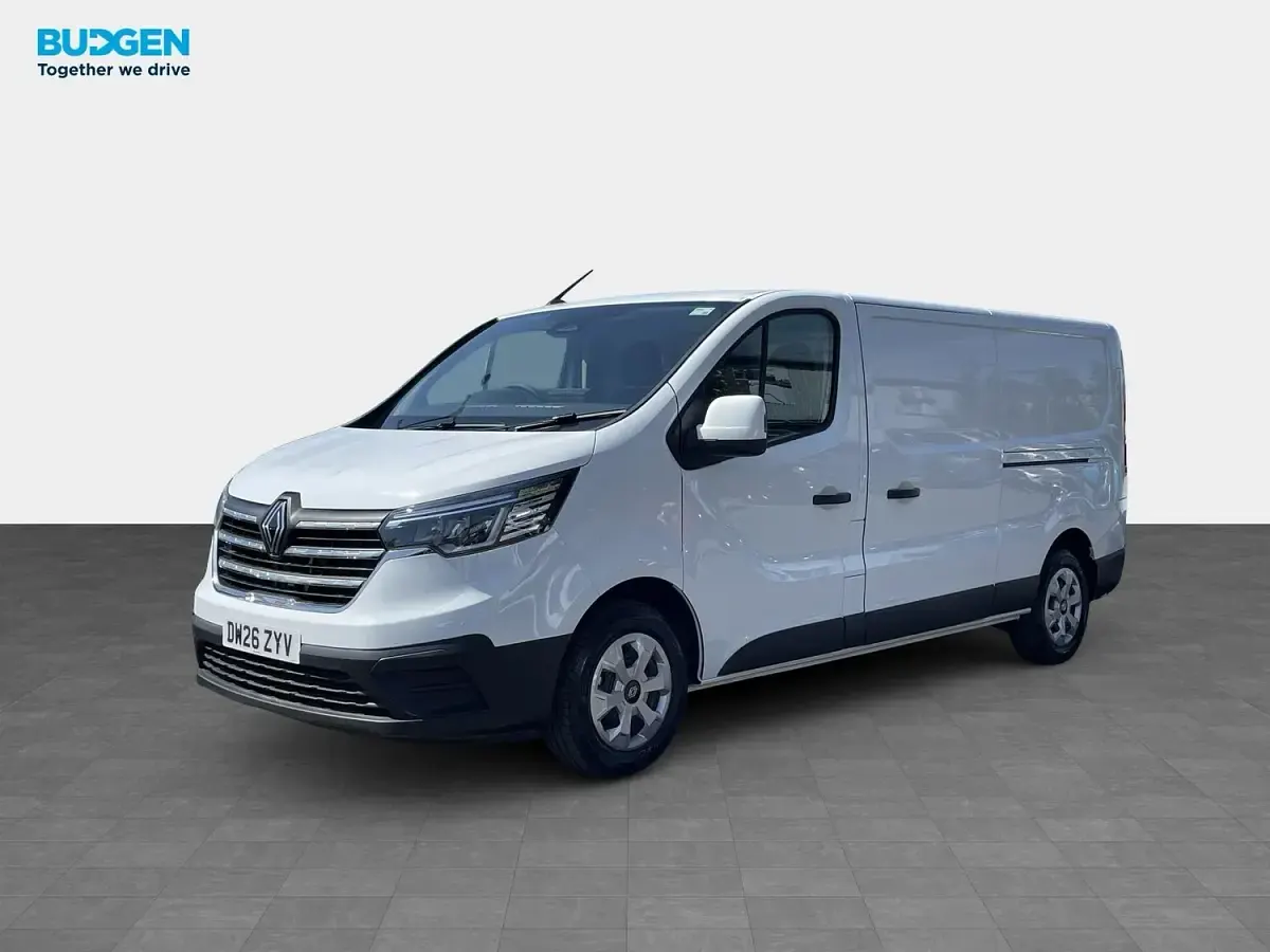 New Renault Trafic 2026 White MPV