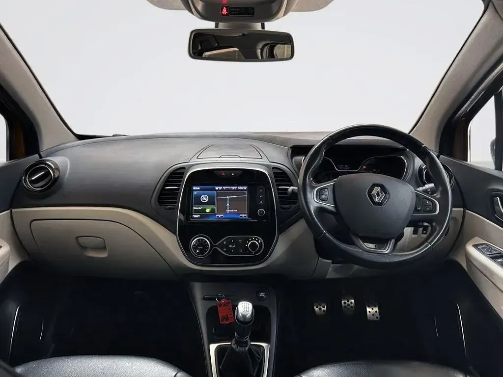Used Renault Captur GT-Line 130 HP (95 kW) 2019 Orange SUV