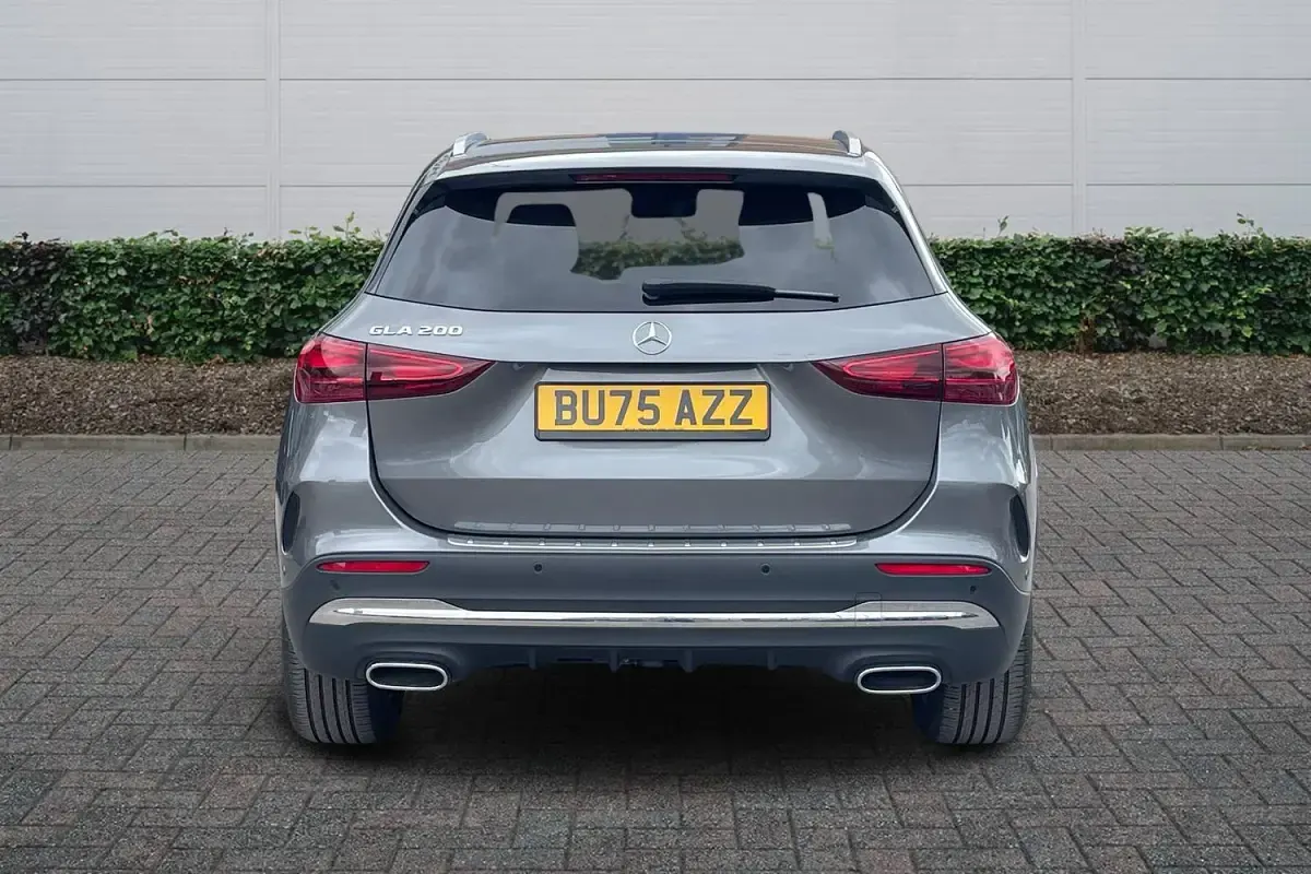 Used Mercedes GLA200 Executive 163 HP (119 kW) 2025 Grey SUV
