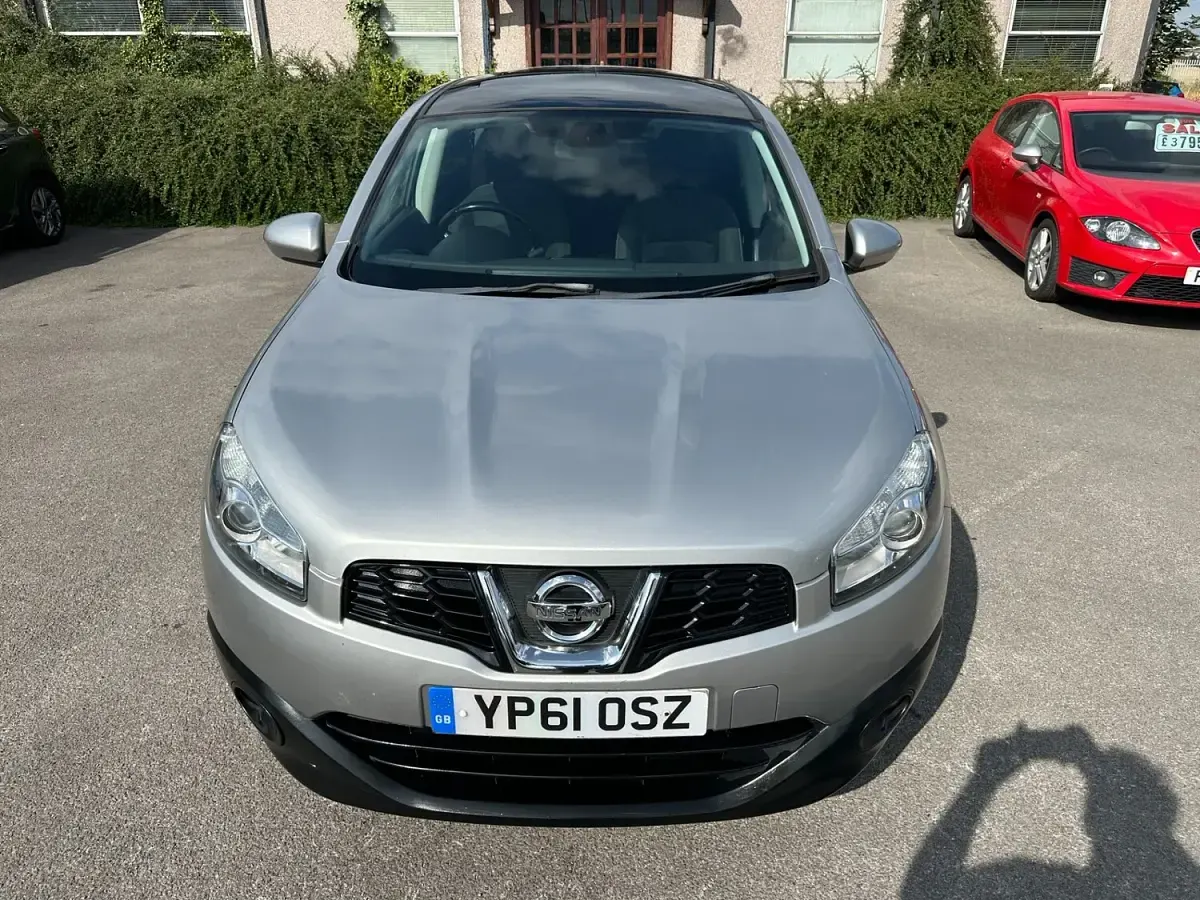 Used Nissan Qashqai +2 Acenta 117 HP (86 kW) 2011 Silver SUV