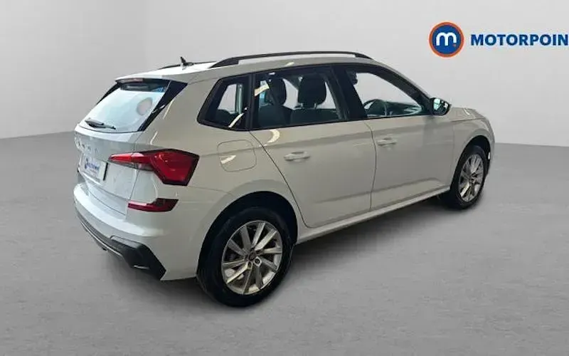 Used Skoda Kamiq SE 95 HP (69 kW) 2025 White SUV