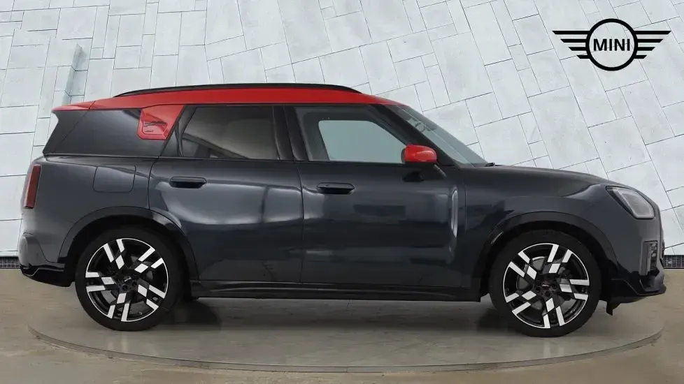 Used Mini Countryman 215 HP (158 kW) 2024 Grey SUV