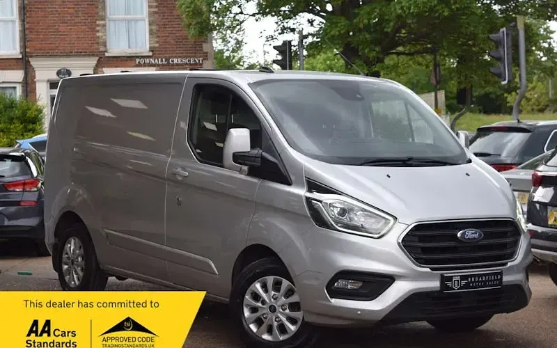 Usado Ford Transit Custom Limited 131 HP (96 kW) 2023 Van