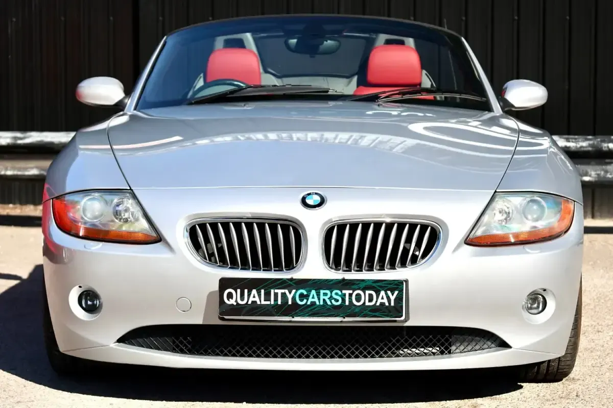 Begagnad BMW Z4 Sport Line 2003 Silver Cab