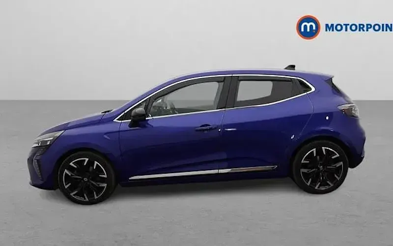Used Renault Clio Techno 143 HP (105 kW) 2025 Hatchback