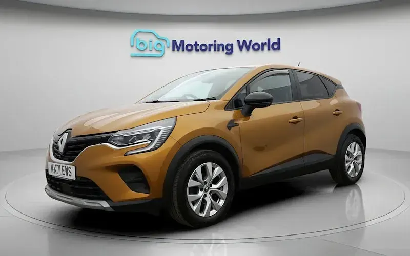 Used Renault Captur Iconic 140 HP (102 kW) 2021 Orange SUV