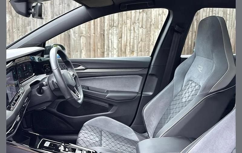 Used VW Golf VIII R-line 147 HP (108 kW) 2024 Black Hatchback